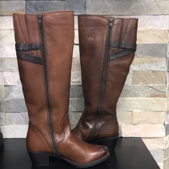 Clarks Maymie Stellar Knee High Boot (H79-O) - Picture 4 of 11